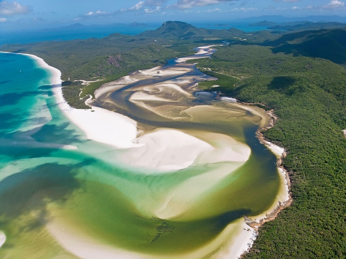 whitehaven-beach-queensland-australia
